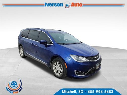 2020 Chrysler Pacifica Touring-L