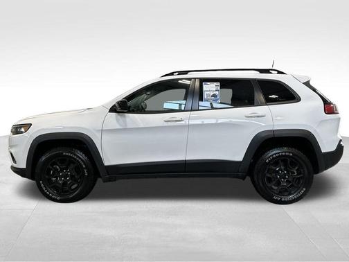 2022 Jeep Cherokee X