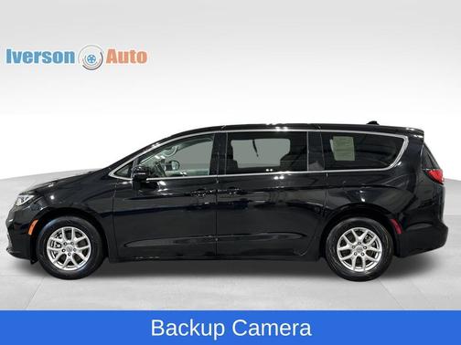 2024 Chrysler Pacifica Touring-L