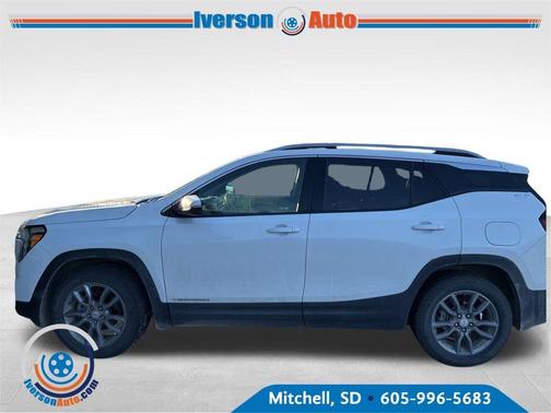 2022 GMC Terrain SLT