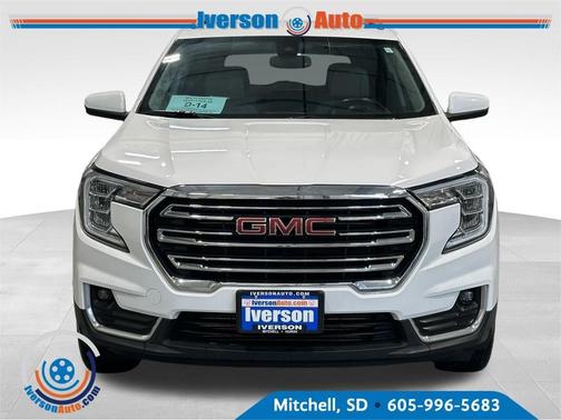 2022 GMC Terrain SLT