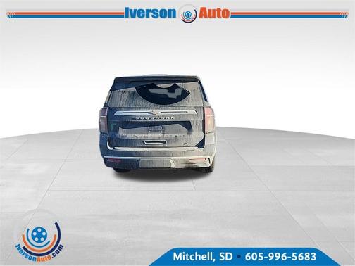 2023 Chevrolet Suburban LT