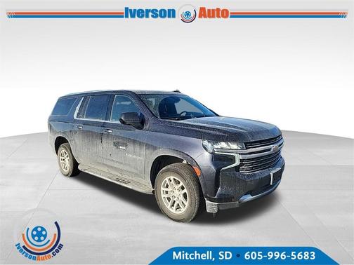 2023 Chevrolet Suburban LT