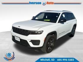2024 Jeep Grand Cherokee Laredo