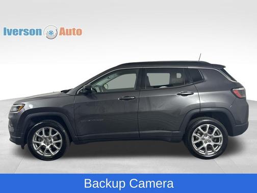 2022 Jeep Compass Latitude Lux