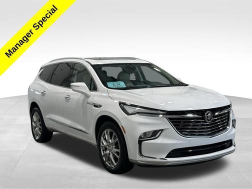 2023 Buick Enclave Essence