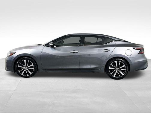 2022 Nissan Maxima SV