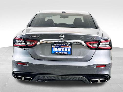 2022 Nissan Maxima SV