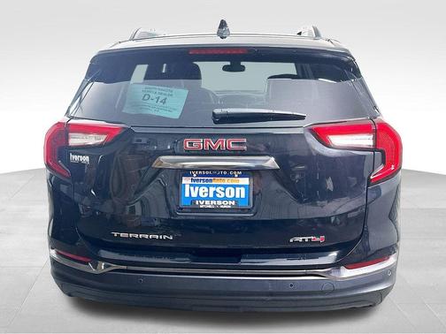 2022 GMC Terrain AT4
