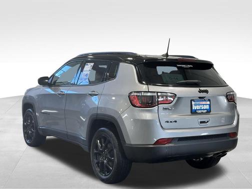 2022 Jeep Compass Altitude