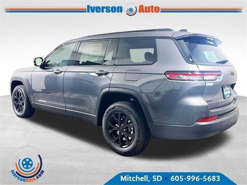 2025 Jeep Grand Cherokee L Laredo