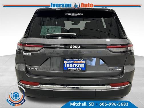 2025 Jeep Grand Cherokee Laredo