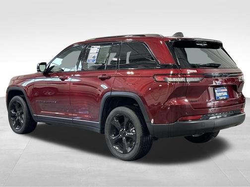 Velvet Red Pearlcoat 2023 Jeep Grand Cherokee Altitude