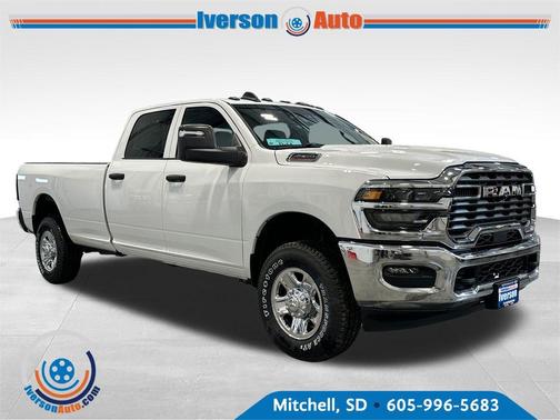Bright White Clearcoat 2026 RAM 2500 Tradesman