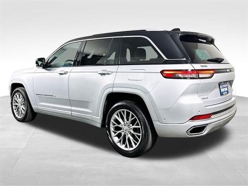 2023 Jeep Grand Cherokee Summit