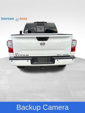 2017 Nissan Titan SV