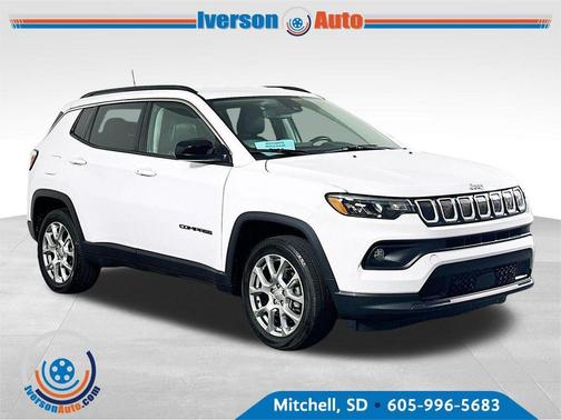 2022 Jeep Compass Latitude Lux