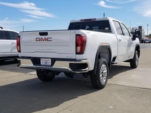 2026 GMC Sierra 2500 SLE