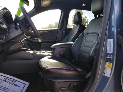 2023 Ford Escape ST-Line Elite