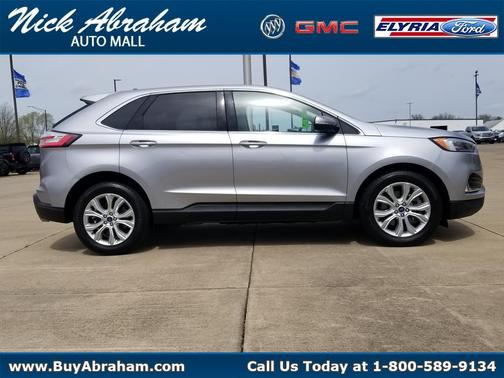 Iconic Silver Metallic 2022 Ford Edge Titanium
