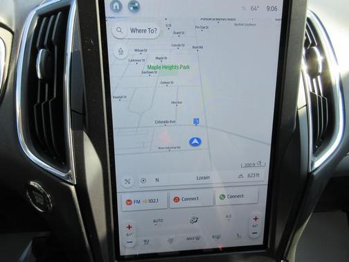 2021 Ford Edge Titanium
