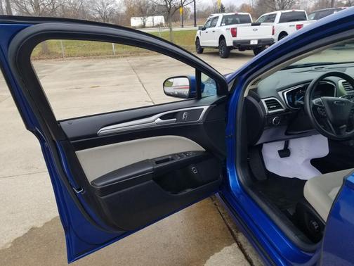 2018 Ford Fusion Hybrid S