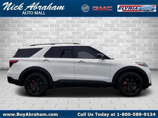 Star White 2023 Ford Explorer ST