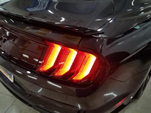 Dark Matter Gray Metallic 2022 Ford Mustang GT