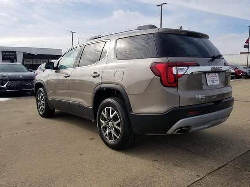 2022 GMC Acadia SLE