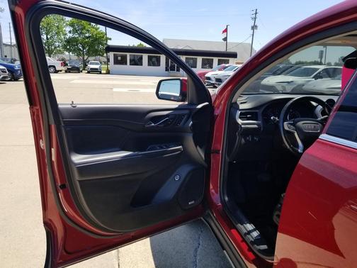 Red Quartz Tintcoat 2020 GMC Acadia SLT