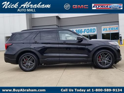Agate Black Metallic 2025 Ford Explorer ST 4WD