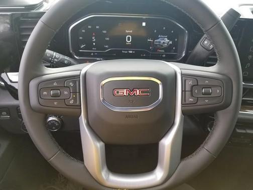 2025 GMC Sierra 1500 SLE