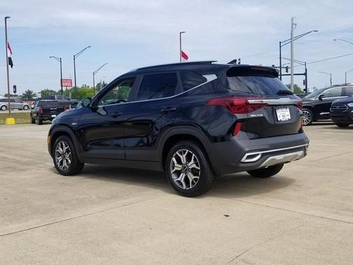 2022 Kia Seltos EX