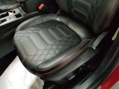 2023 Ford Escape ST-Line Elite