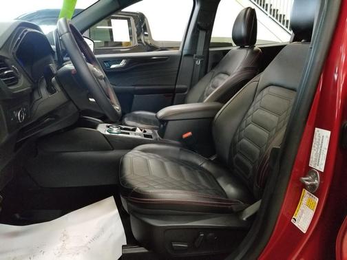 2023 Ford Escape ST-Line Elite