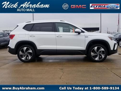 2024 Volkswagen Taos SE 4MOTION