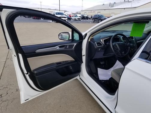 2018 Ford Fusion Hybrid S