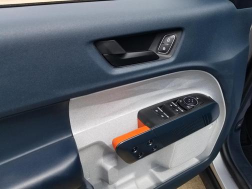 Carbonized Gray Metallic 2024 Ford Maverick XLT