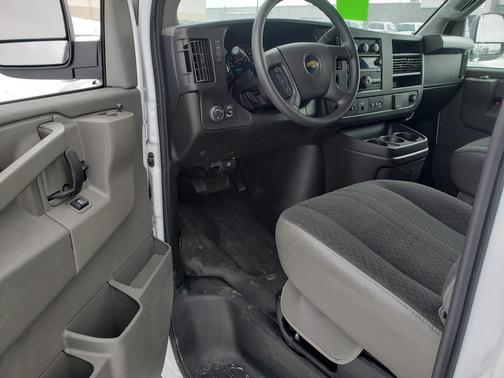 2024 Chevrolet Express 2500 Work Van