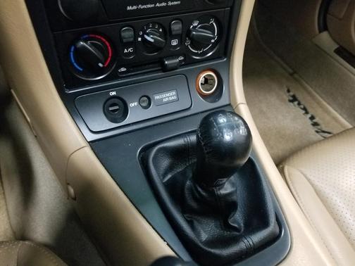 2002 Mazda MX-5 Miata 