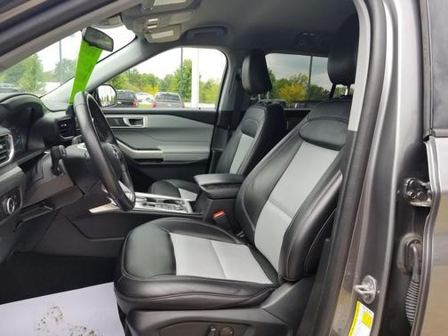Carbonized Gray Metallic 2023 Ford Explorer XLT