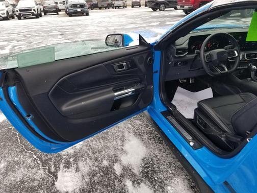 2025 Ford Mustang EcoBoost