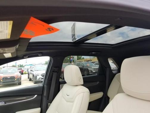 2021 Cadillac XT5 Sport