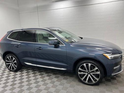 Denim Blue Metallic 2023 Volvo XC60 B5 Ultimate Bright Theme