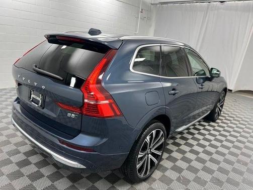 Denim Blue Metallic 2023 Volvo XC60 B5 Ultimate Bright Theme