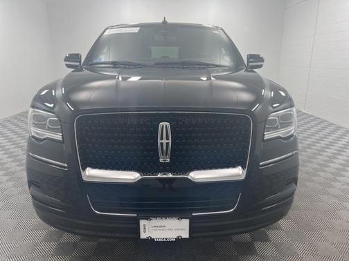 2023 Lincoln Navigator L Reserve
