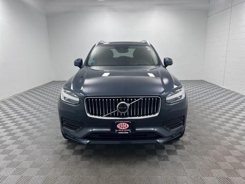2021 Volvo XC90 T6 Momentum 7 Passenger