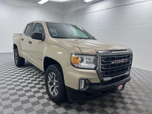 2022 GMC Canyon AT4 w/Cloth