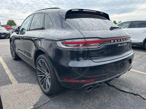 Jet Black Metallic 2021 Porsche Macan Turbo