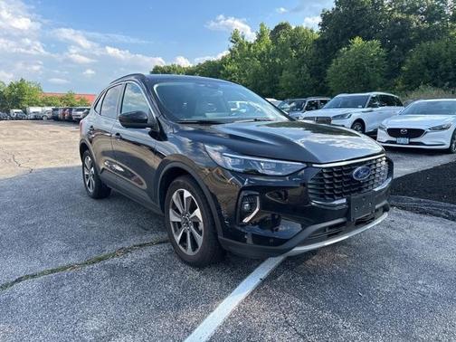 2023 Ford Escape Platinum